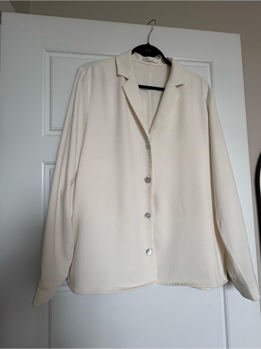 Oak and Fort Women's Cream Button-Front Blouse Jacket
